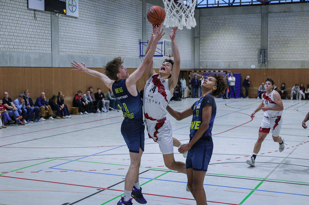 NBBL BAYER GIANTS vs EWE Baskets Juniors Oldenburg-57 | Fotos von Basketballspielen aus dem Raum NRW fotografiert von Gero Mueller-Laschet und Daniel Schaefer - Realisiert mit Pictrs.com