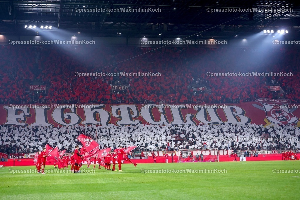1FC14012601078 | 14.01.2026, Fußball, 1. FC Köln - FC Bayern München, 1. Fußball Bundesliga, 17. Spieltag, RheinEnergie-STADION, Saison 2025 2026: Fightclub Choreografie Choreo Choreography Südkurve Tribüne Innenansicht Schriftzug Banner DFB regulations prohibit any use of photographs as image sequences and or quasi-video.