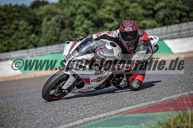 pubi8400 | Professionelle Fotos von Sportveranstaltungen, aber auch Hochzeiten und anderen Events. - Realisiert mit Pictrs.com