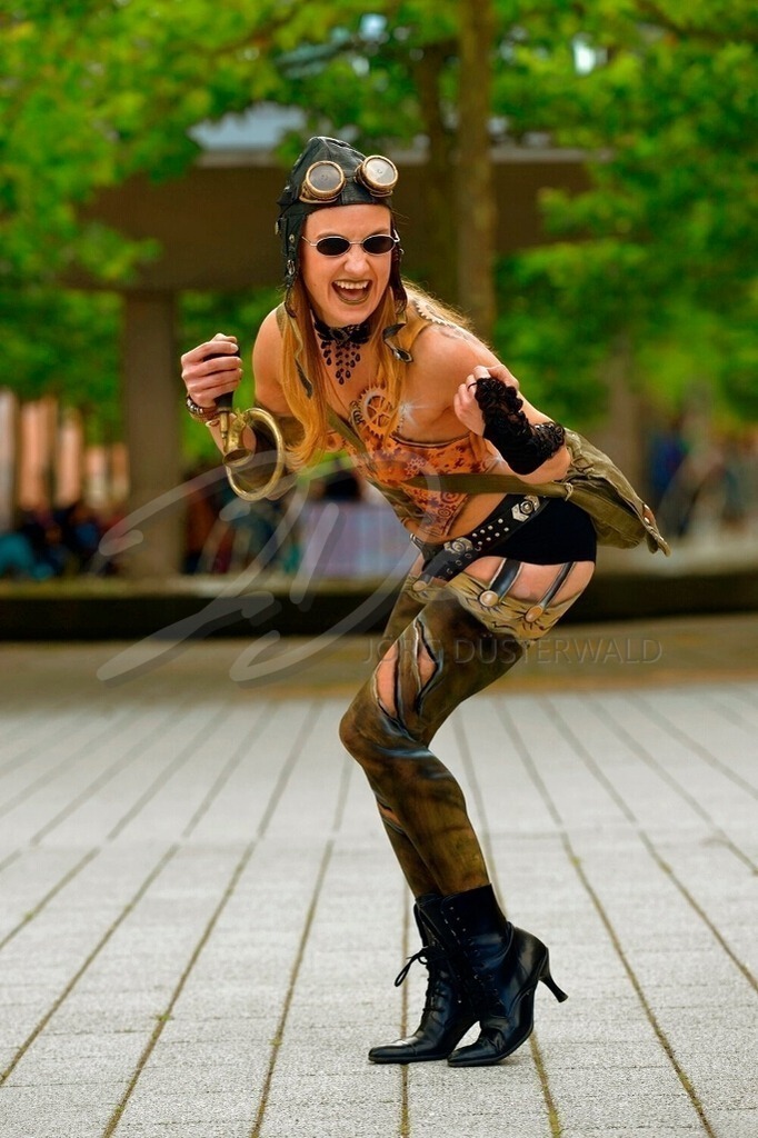 Bodypainting-STEAMPUNK_3174b | #003 | Modell: Pola | Foto: Carsten Korwes - Realisiert mit Pictrs.com