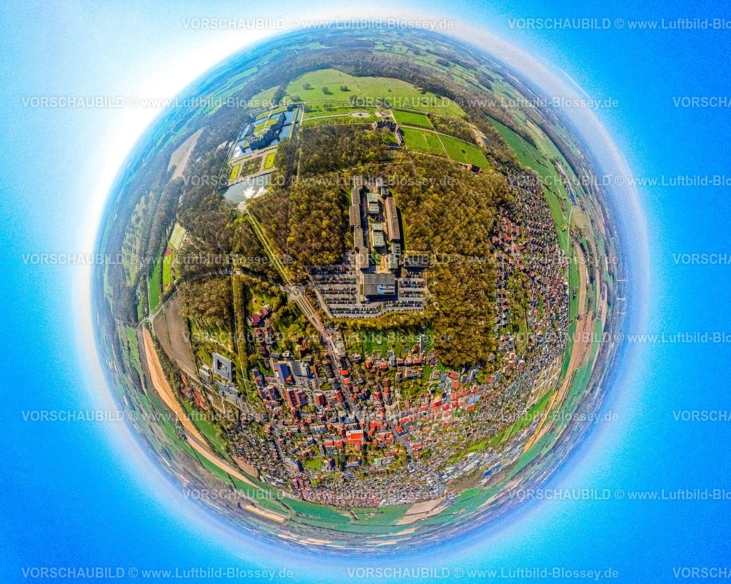 Nordkirchen250490029Finanzfachhochschule-2 | Luftbild, Hochschule für Finanzen NRW am Schloss Nordkirchen, Erdkugel, Fisheye Aufnahme, Fischaugen Aufnahme, 360 Grad Aufnahme, tiny world, little planet, fisheye Bild, , Nordkirchen, Ruhrgebiet, Nordrhein-Westfalen, Deutschland