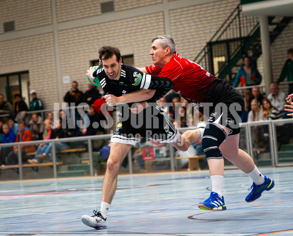 Handball I Herren I Saison 2025-2026 I Verbandsliga West I 13. Runde I SFN Vechta - HSG Varel II I 7423 | Denis Naumenco (20, SFN Vechta) - Realisiert mit Pictrs.com