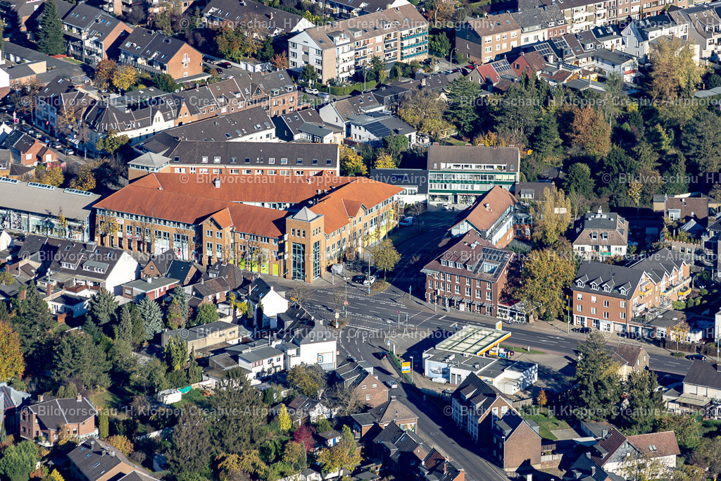 Meerbusch-Buederich-Neusser Str.-Düsseldorfer Str.-Deutsches-Eck-8828 | Luftbildfotografie Hermann Klöpper - Realisiert mit Pictrs.com