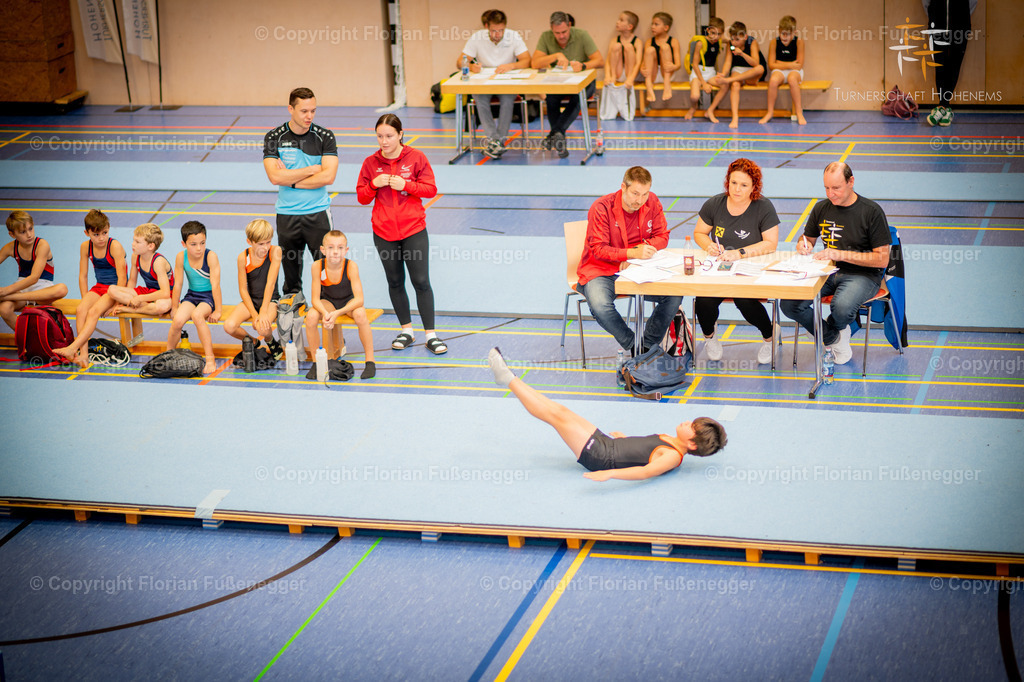 Promo-270 | "Fussifoto.com – Ihr Ansprechpartner für hochwertige Fotografie! Entdecken Sie kreative Bilder und professionelle Dienstleistungen. Kontaktieren Sie uns für Ihre Projekte!"