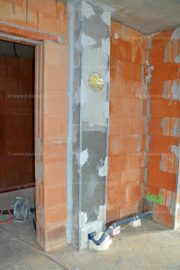 bib-lg18-putzarbeiten-0019 | Nach LV-Leistungsgruppen sortierte Detailfotos über den Bau eines Hauses. Alle Hausbau-Bilder direkt vom Urheber und Autor der Website Haus-Selber-Bauen.com