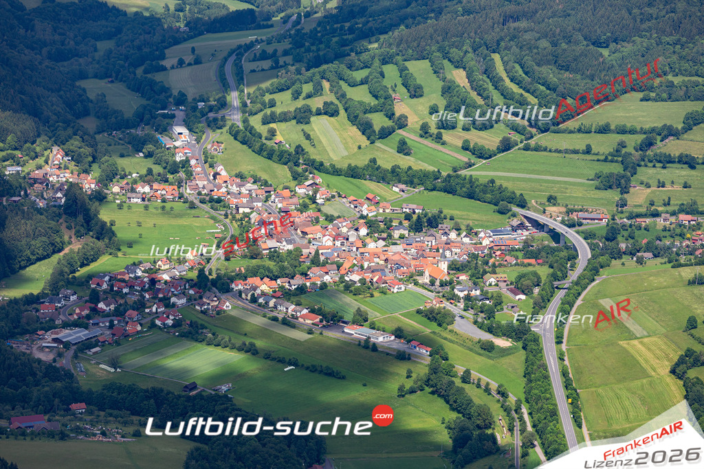 Die Luftbildaufnahme Oberbach - Wildflecken wurde 2019 mittels Flugzeug (keine Drohne) erstellt. Perfekte Schärfe und Druck- Ergebnisse- Garantiert!