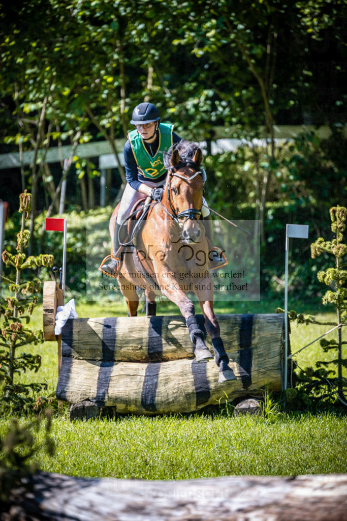 Vielseitigkeitsturnier Melle Oldendorf | Entdecke hochwertige Reitturnierfotos von Foto Oger. Professionell, emotional und authentisch – jetzt Lieblingsmomente im Shop bestellen.Deutschlandweite Turnierfotografie. - Realisiert mit Pictrs.com