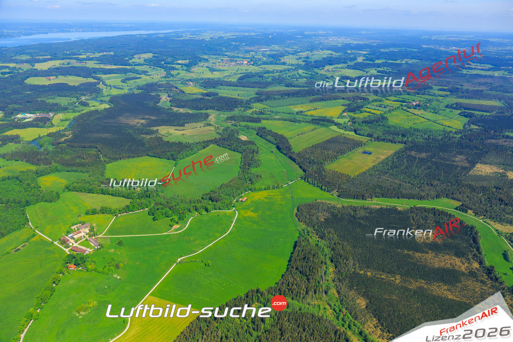 Die Luftaufnahme der Stadt Bad-heilbrunn wurde vom UL-Flugzeug heraus erstellt ( keine Drohne )- hohe Auflösung für beste Qualität