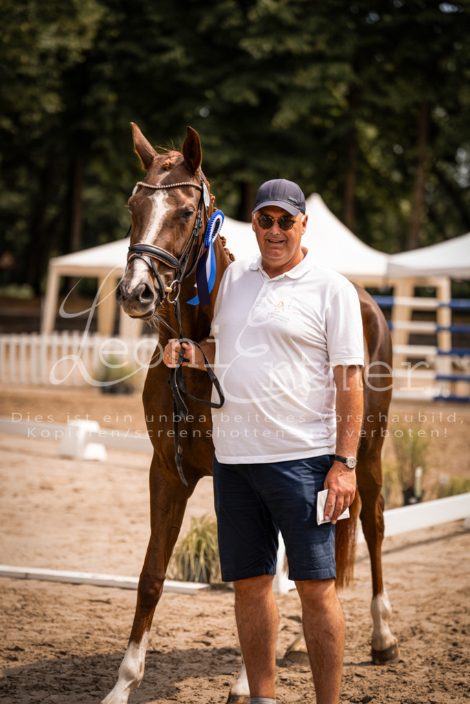 3.Fr00151 | Leoni Ertmer Photography - Realisiert mit Pictrs.com