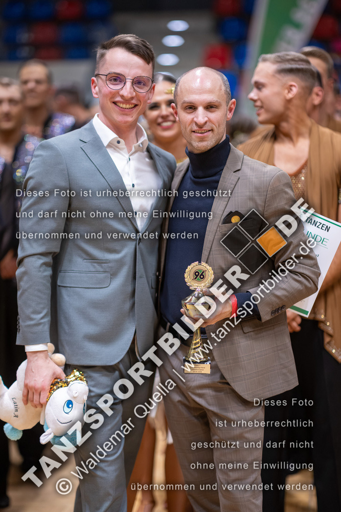 20260328-04192 | Hier finden Sie Tanz Bilder vom Latein und Standard Formationen tanzen. Sportbilder vom Tanzsport. Schöne Fotos und von Weltmeisterschaft, Europameisterschaft, Bundesliga, Regionalliga, Oberliga und Landesliga sowie von GOC Stuttgart, DanceComp, WM Bremen