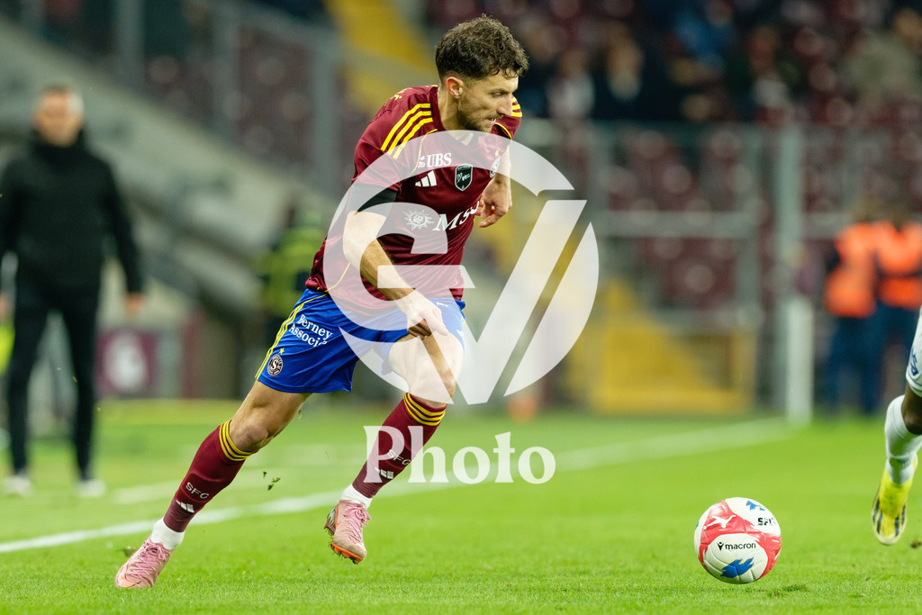Brack Super League - Servette FC v FC Lausanne-Sport | Miroslav Stevanovic (9 Servette FC) in action (close up)  during the Brack Super League match between Servette FC and FC Lausanne-Sport at Stade de Geneve in Geneva, Switzerland