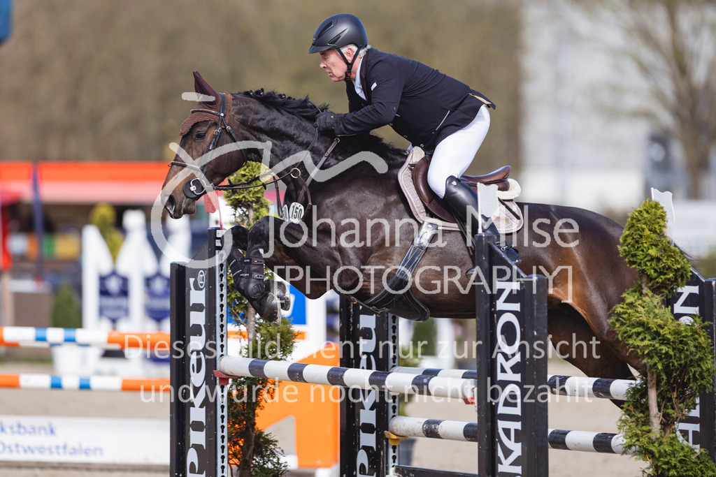 260404_Fruehlingsfest_SprPf-L-254 | Deine schönsten Turniermomente als professionelle Fotos! Entdecke hochwertige Pferdesport-Fotografie im Online-Shop. Jetzt Fotos finden & bestellen!