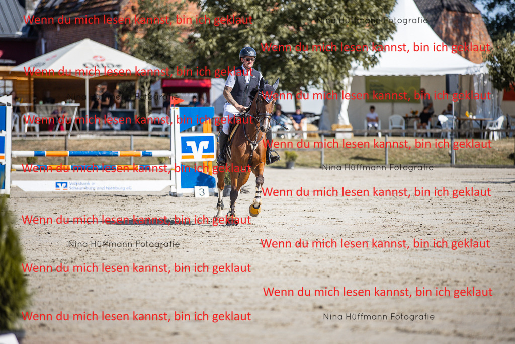 BK1A7064 | Turnierbilder Turnierfotos Nina Hüffmann Turnierfotografie Pferdefotografie Tierzeichnung Haustierzeichnung Pferdezeichnung Hundezeichnung Videograf  - Realisiert mit Pictrs.com