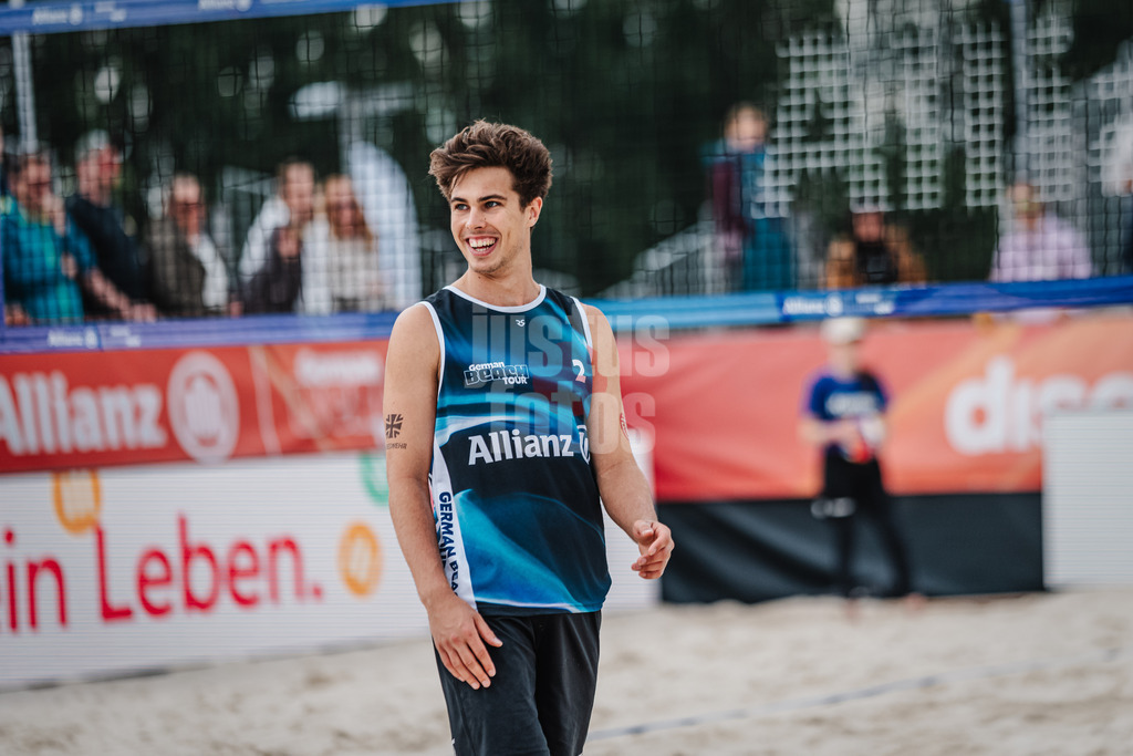 Beachvolleyball | Männer | German Beach Tour 2024 | Tourstop Bremen | 09.06.2024 | Lui Wüst freut sich