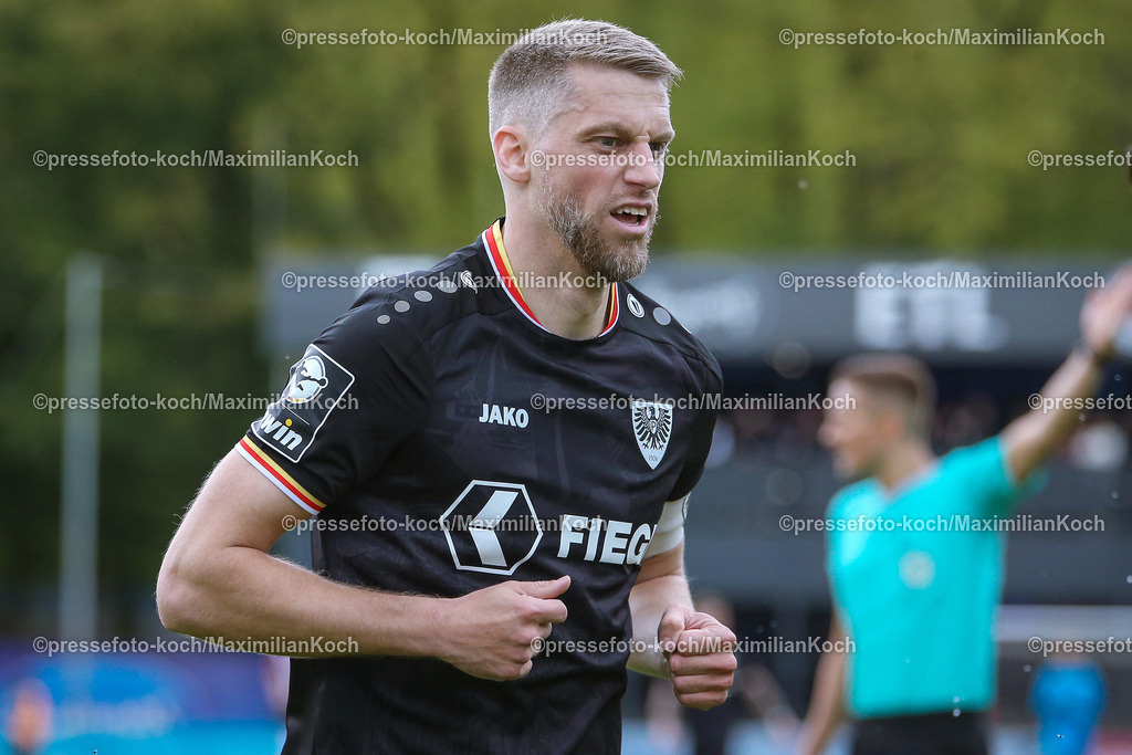 Koe3Liga27042402105 | 27.04.2024, Köln, Fußball, bwin 3. Liga Herren, Sportpark Höhenberg, 35. Spieltag, Saison 2023 2024, FC Viktoria Köln – Preußen Münster: Marc Lorenz (Preußen Münster). 
DFB regulations prohibit any use of photographs as image sequences and or quasi-video.