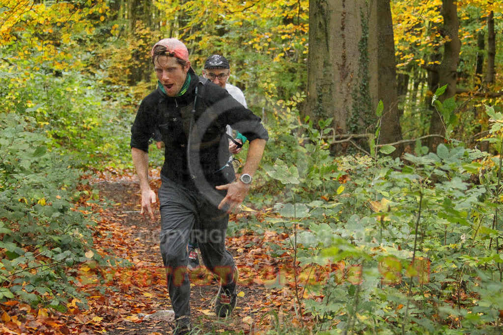 251026_1256_EV4_6134 | Sportfotografie im Rhein-Sieg Kreis, Köln, Bonn, NRW, Rheinland Pfalz, Hessen, etc. Unser Tätigkeitsfeld umfasst den Laufsport vom Volkslauf über den Marathon, Duathlon, Triathon bis zum Ultralauf wie Kölnpfad Ultra oder Schindertrail.