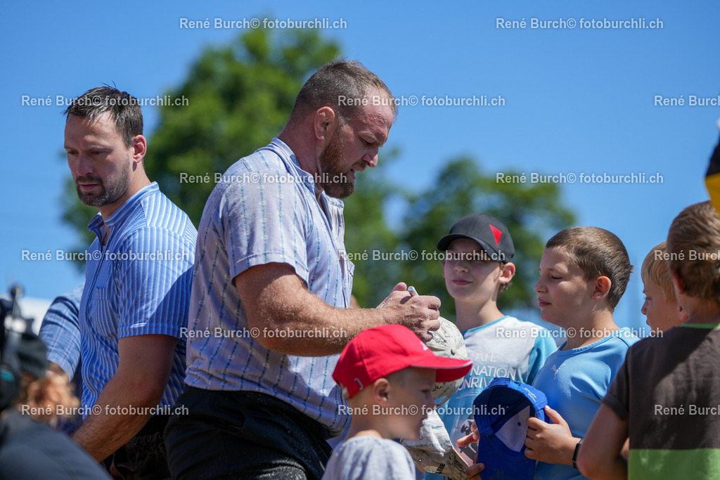 RB_00338-2 | René Burch leidenschaftlicher Fotograf aus Kerns in Obwalden.  Hier finden sie Sport, Landschaft und Natur Fotografie.
 - Realisiert mit Pictrs.com
