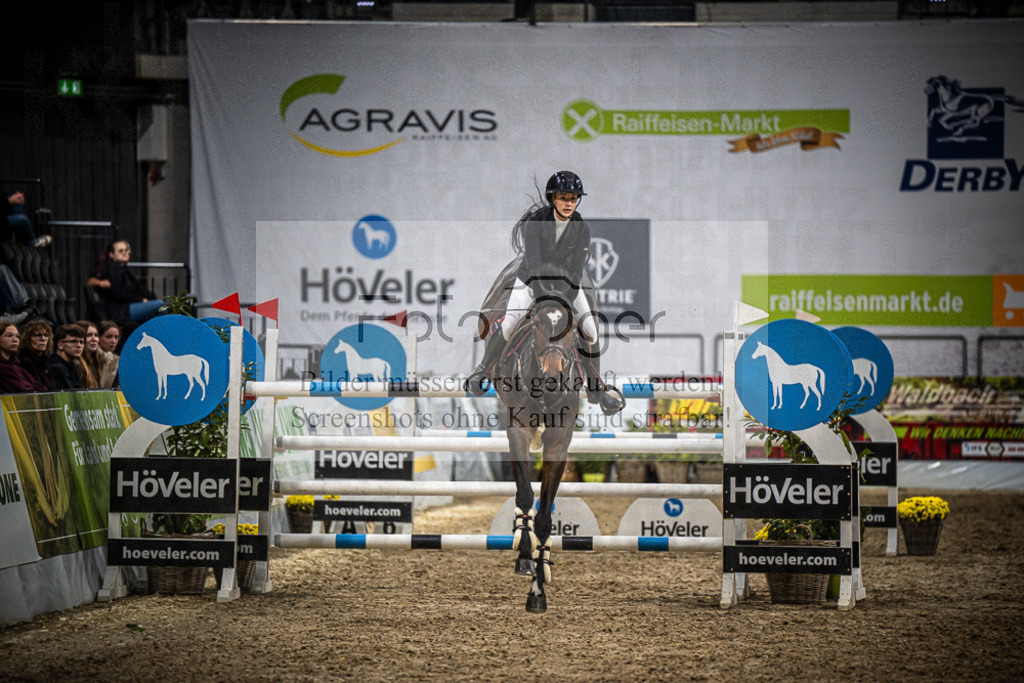 DOS_1179 | Entdecke hochwertige Reitturnierfotos von Foto Oger. Professionell, emotional und authentisch – jetzt Lieblingsmomente im Shop bestellen.Deutschlandweite Turnierfotografie. - Realisiert mit Pictrs.com
