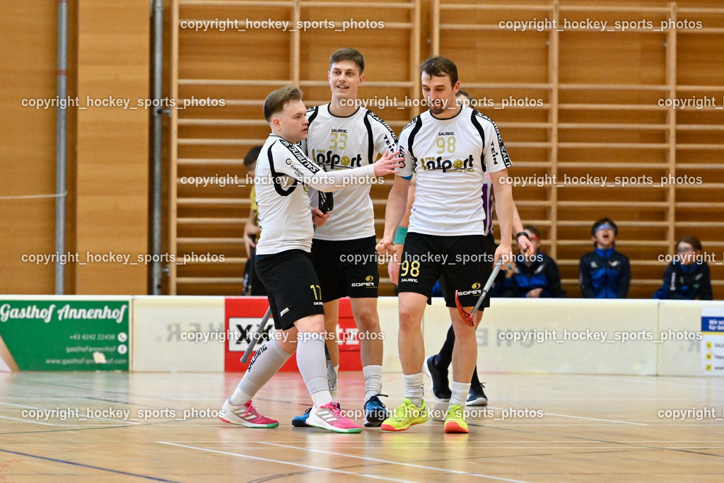 FBK Loka vs. VSV Unihockey | Jubel FBK Loka Mannschaft, #98 Gasper Triler FBK Loka, #33 Gal Sardi FBK Loka, #17 Anze Podobnik FBK Loka, FBK Loka vs. VSV Unihockey, FBK Loka vs. VSV Unihockey am 23.03.2025 in Villach (Ballspielhalle St. Martin), Austria, (Photo by Bernd Stefan)