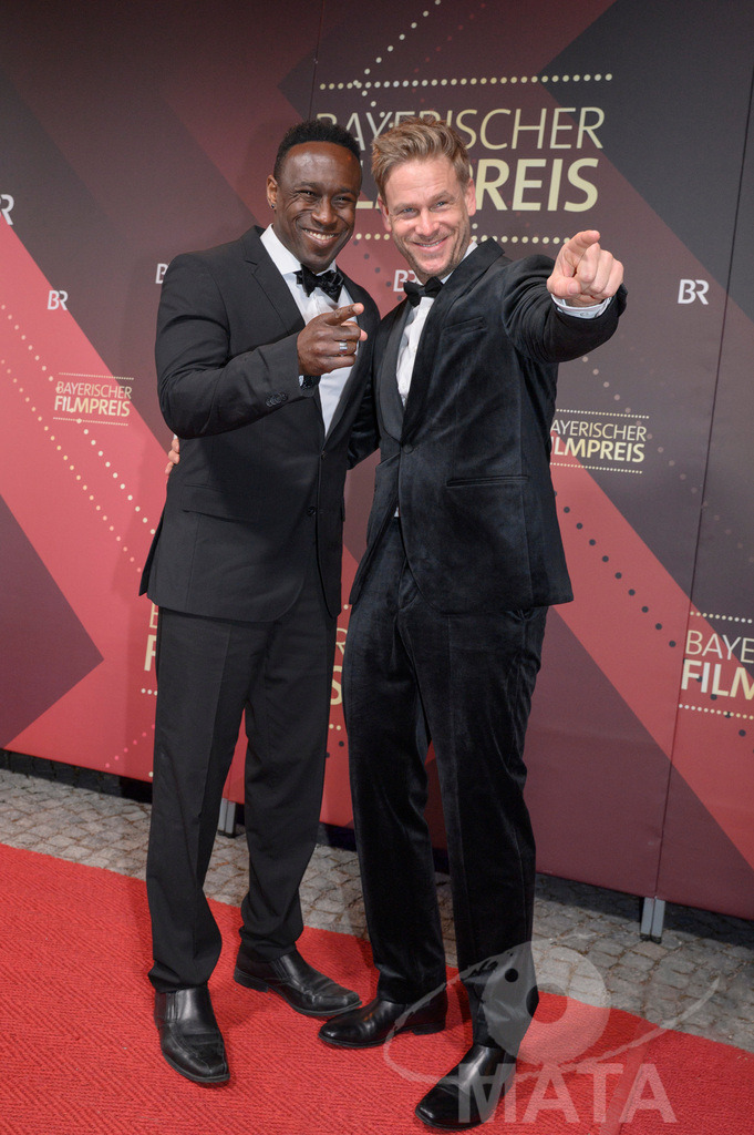 _DWI4948 | Jerry Kwarteng und Frederic Heidorn bei der Verleihung des 47. Bayerischen Filmpreises 2026  im Prinzregententheater. München, Deutschland. Der Bayerische Filmpreis wird seit 1979 von der Bayerischen Staatsregierung verliehen, um die Bedeutung des Kinofilms als Kulturgut herauszustellen - Realisiert mit Pictrs.com