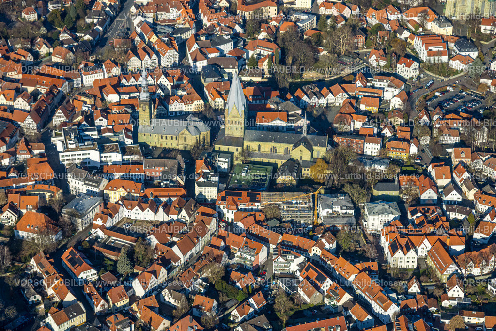Soest260103829 | Luftbild, Stadt Zentrum und Altstadt Ansicht mit Sankt-Patrokli-Dom und Sankt Petri Kirche, Soest, Südwestfalen, Nordrhein-Westfalen, Deutschland