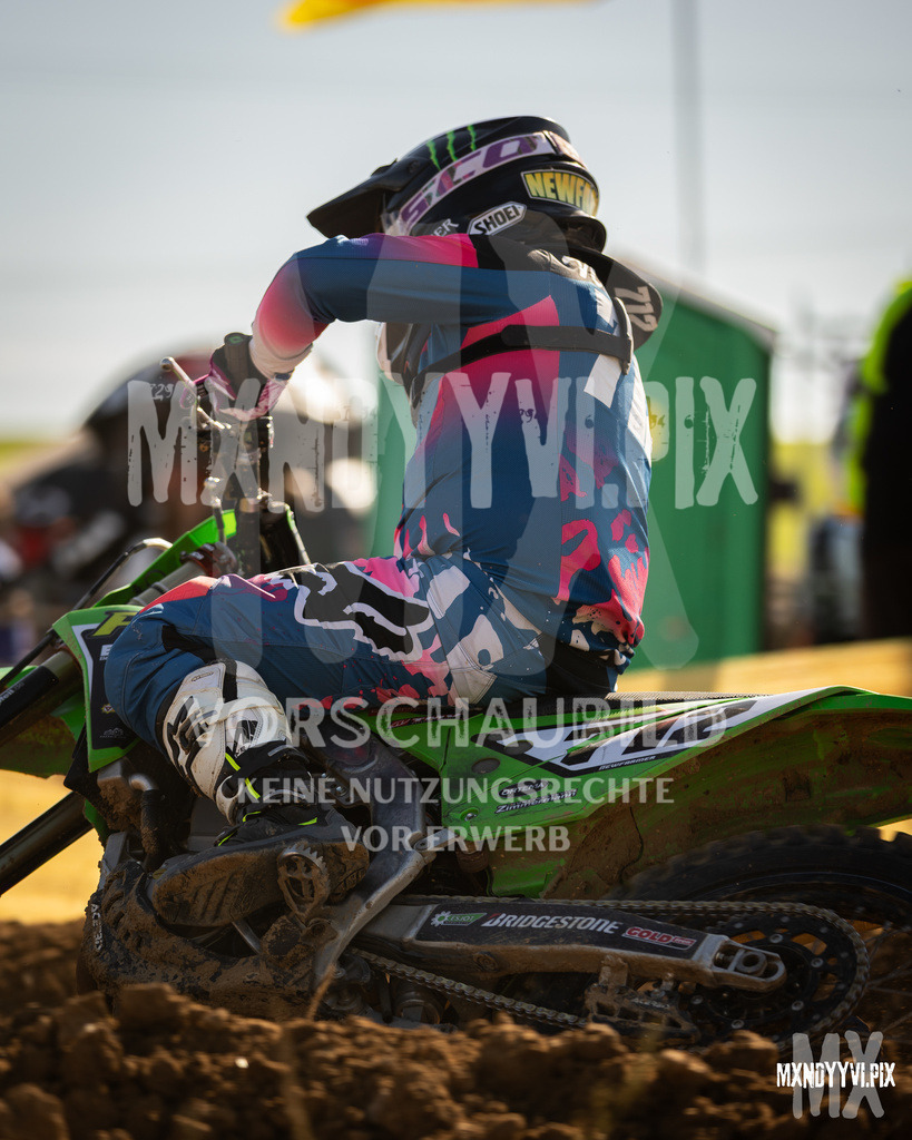 866A4121 | mxndyyvipix