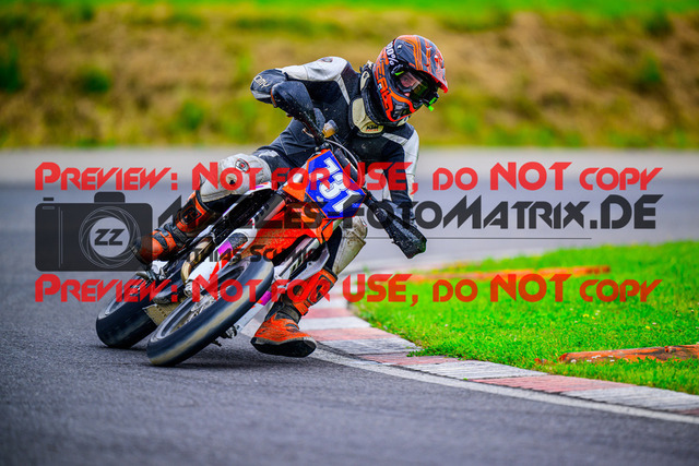 MaZZes_FotoMatrix_240608_6007705_9847 | YOUNGSTER