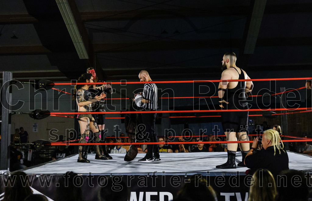 2022-06-05_014_EWS_Wrestling_ERDING | Erding, Deutschland, 05.06.2022:
Wrestling, Saison 2022, EWS Wrestling ERDING

Foto: Christian Riedel / fotografie-riedel.net