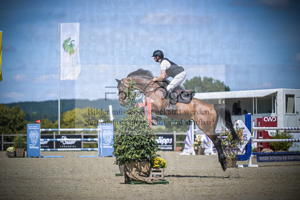 DOS_3821 | Entdecke hochwertige Reitturnierfotos von Foto Oger. Professionell, emotional und authentisch – jetzt Lieblingsmomente im Shop bestellen.Deutschlandweite Turnierfotografie. - Realisiert mit Pictrs.com