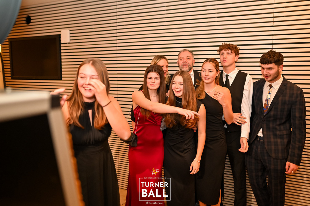 DSC_9581 | "Fussifoto.com – Ihr Ansprechpartner für hochwertige Fotografie! Entdecken Sie kreative Bilder und professionelle Dienstleistungen. Kontaktieren Sie uns für Ihre Projekte!"