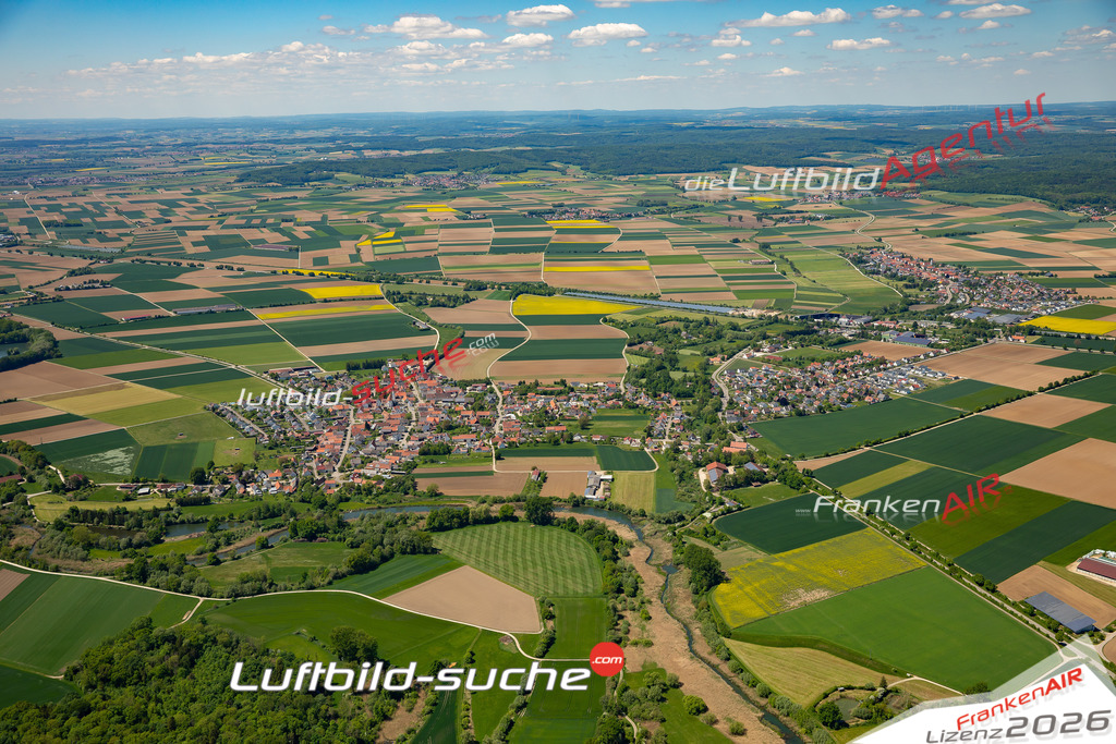 Luftaufnahme von Blindheim - Die Luftaufnahme wurde 2025 vom UL-Flugzeug heraus erstellt ( keine Drohne ) - Hochauflösende Luftaufnahme - für professionelle Ausdrucke geeignet. Die Geschenkidee !Mit Lizenz und Bildrechte bestellbar