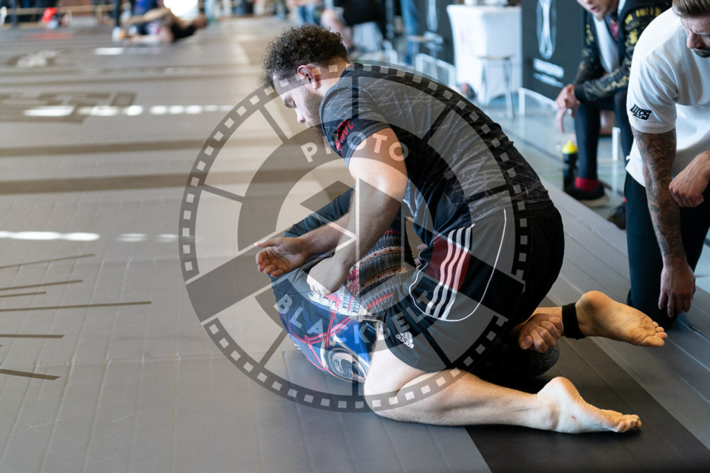 20250329PBB4829 | Fighters compete during the International Luta Livre (ILLCS) Germany IX Spring 2025 Competition spring on March 29, 2025 in Hannover, Germany.© Chiara Dazi