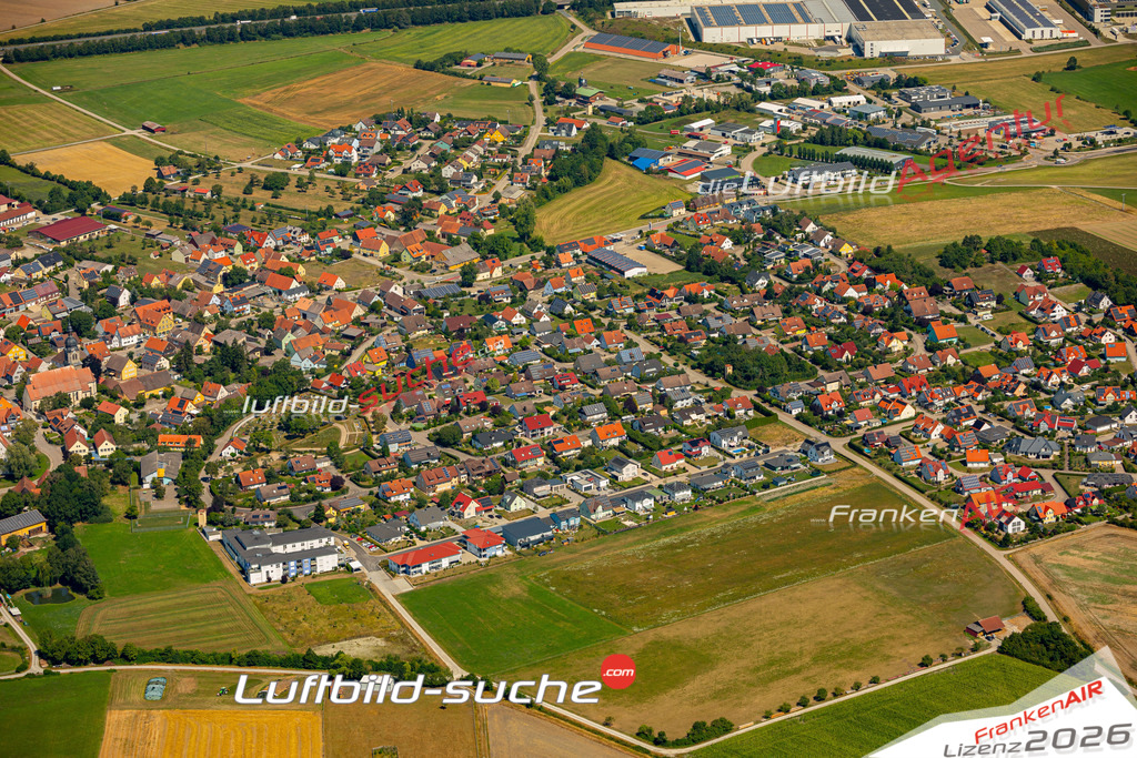 Das Luftbild zeigt :  Aurach - Die Luftaufnahme wurde 2024 vom UL-Flugzeug aus erstellt ( keine Drohne ) - Hochauflösende Luftaufnahme - Für grossformatige Ausdrucke geeignet. Die Geschenkidee !Mit Lizenz und Bildrechte bestellbar