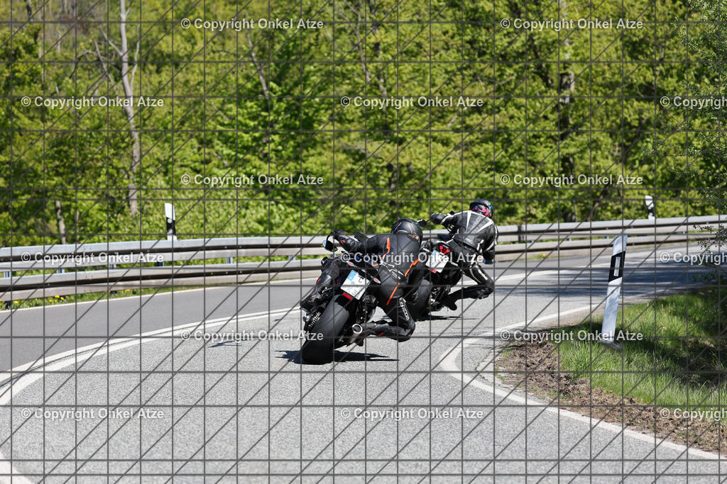 IMG_9756 | Fotograf am Kyffhäuser. Onkel Atze. Kyffhäuser Rennstrecke. Café36. Motorsportfotografie. - Realisiert mit Pictrs.com