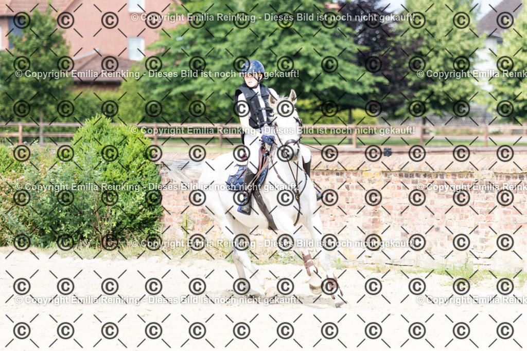 CL5A6713 | Emilia Reinking Fotografie - Realisiert mit Pictrs.com