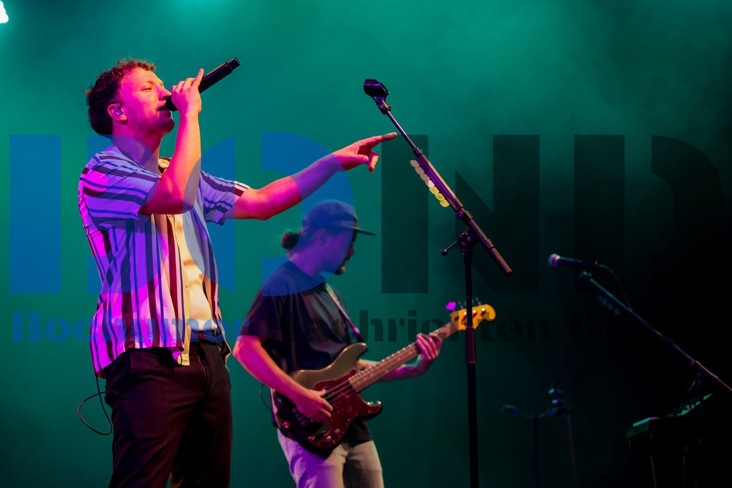 Zeltfestival Ruhr 2024 - Joris  {date} -  | {headline}(Foto: Sebastian Sendlak / BOND) - Realisiert mit Pictrs.com