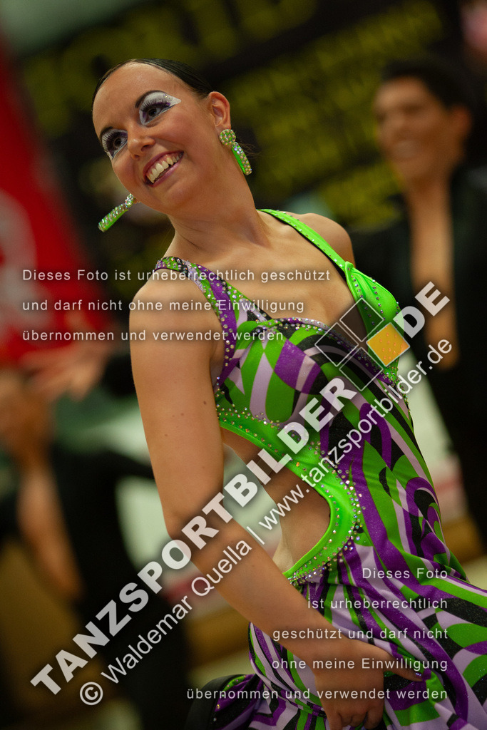 20090124-11262 | Hier finden Sie Tanz Bilder vom Latein und Standard Formationen tanzen. Sportbilder vom Tanzsport. Schöne Fotos und von Weltmeisterschaft, Europameisterschaft, Bundesliga, Regionalliga, Oberliga und Landesliga sowie von GOC Stuttgart, DanceComp, WM Bremen