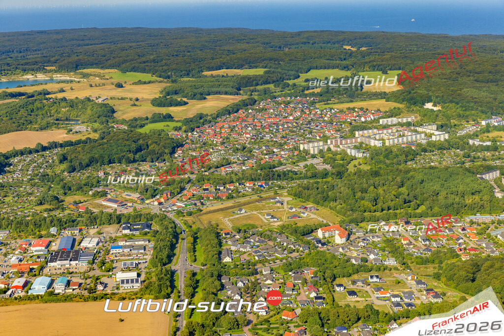 Lancken Sassnitz Bild- Das Luftbild wurde 2025 vom UL-Flugzeug heraus erstellt ( keine Drohne bzw. Drohnenaufnahme ) - Hochauflösende Luftaufnahme -Nicht vergleichbar mit Google Maps oder Satelittenbilder- Die Geschenkidee !Mit Lizenz und Bildrechte bestellbar - CC