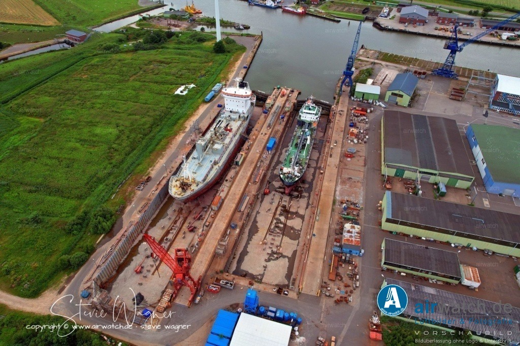 HDR - Husumer Dock und Reparatur GmbH & Co. KG | Husumer Dock und Reparatur GmbH & Co. KG (HDR) ist ein deutsches Unternehmen, das sich auf Schiffsreparatur spezialisiert hat. Zu seinen Leistungen gehören Stahlarbeiten, Innenausbau, Maschinenbau, Rohrarbeiten, Malerei, Elektrik und Tankreinigung. Das Unternehmen wurde 2000 gegründet und befindet sich an der Südseite des Husumer Hafens. Es ist ein Anziehungspunkt für Schiffe aus der ganzen Welt und macht sich zukunftsfest.  Die Werft hat eine Belegschaft von 30 Mitarbeitern und ist auf der Rödemis Hallig an der Nordsee gelegen.