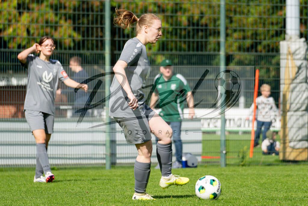 20260906_RULSVK_0194 | Fußball, Frauen:   beim Spiel der Kreisliga zwischen SG Rulle/Haste vs. SV Kettenkamp am 06.09.2026 im Stavermann-Sportpark in Rulle/Wallenhorst, Deutschland.(Foto von Nico Paetzel) - Realisiert mit Pictrs.com