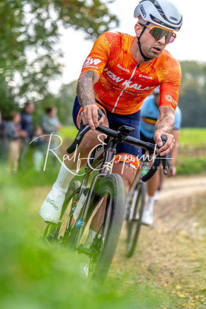 Ralf Eppink Photography 20251012_DSC03542 | Sportfotografie, Eventfotografie, Porträtfotografie, Radsport Fotograf, Triathlon Fotograf, Düsseldorf Fotograf, Köln Fotograf, Actionfotografie, Teamfotografie, Peoplefotografie, Business Portraits, Veranstaltungsfotografie, Reportagefotografie - Realisiert mit Pictrs.com