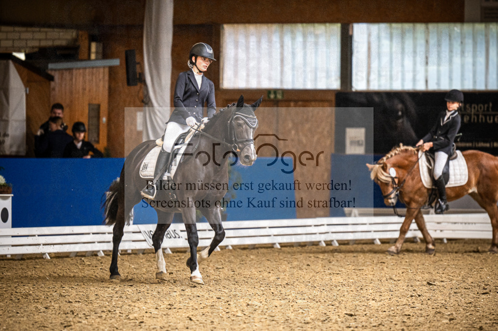 DOS_2020 | Entdecke hochwertige Reitturnierfotos von Foto Oger. Professionell, emotional und authentisch – jetzt Lieblingsmomente im Shop bestellen.Deutschlandweite Turnierfotografie. - Realisiert mit Pictrs.com