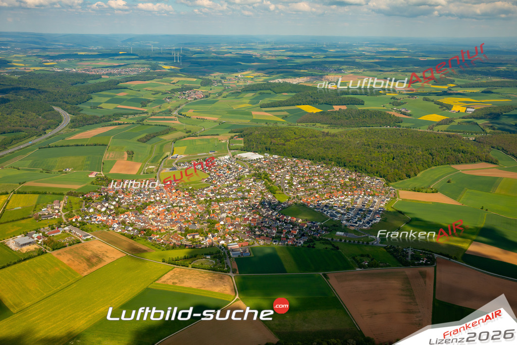 Das Luftbild zeigt :  Waldbrunn - Die Luftaufnahme wurde 2024 vom UL-Flugzeug aus erstellt ( keine Drohne ) - Hochauflösende Luftaufnahme - Für grossformatige Ausdrucke geeignet. Die Geschenkidee !Mit Lizenz und Bildrechte bestellbar