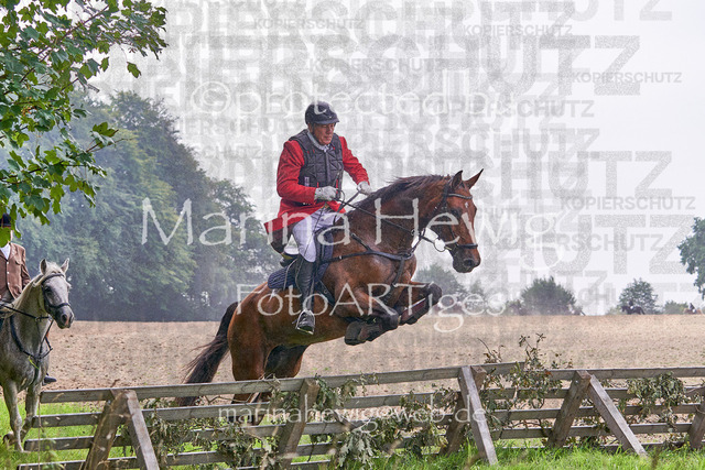 09-23 Jagd Perdöl_MCH9826_Marina Hewig | Fotografie, FotoArt, PferdesportArt, Pferdesportfotografie, Landschaftsfotografie, Reisefotografie, Reise, Pferde - Realisiert mit Pictrs.com