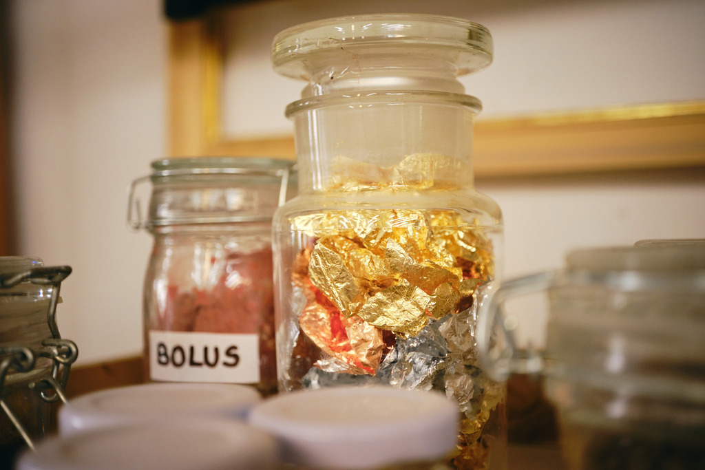 Bühlmayer Hofvergolder | WIen, Austria - April 29, 2025; C. Bühlmayer - K.u.K. Hofvergolder. - Realisiert mit Pictrs.com