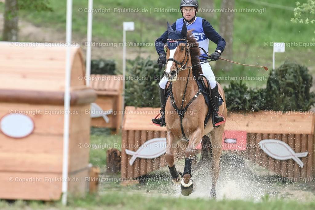 20230513_CCI4_Gelände_0522 | equistock