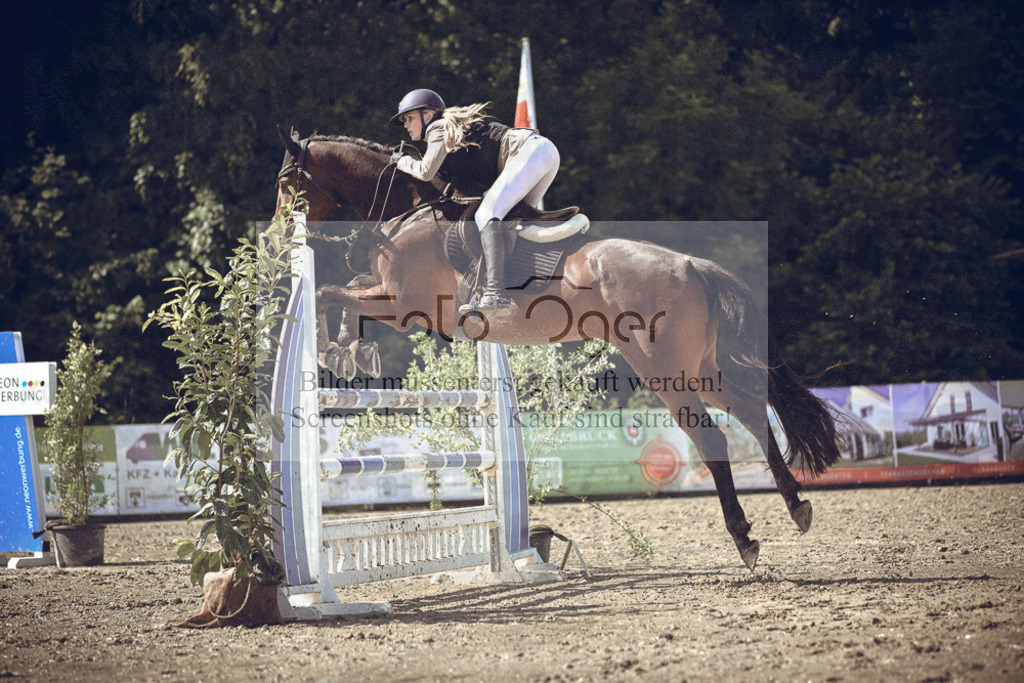 20240530-DOS_1164 | Entdecke hochwertige Reitturnierfotos von Foto Oger. Professionell, emotional und authentisch – jetzt Lieblingsmomente im Shop bestellen. - Realisiert mit Pictrs.com
