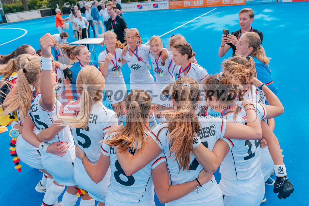 HK_20230716_902632 | Euro Hockey WU18 Siegerehrungen Championship Girls &amp; Boys am 16.7.2023 CHTC , Krefeld ,