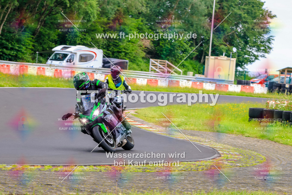 VBK-7890 | Hier findet Ihr Bilder von Touristenfahrten auf der Nürburgring Nordschleife oder von anderen Veranstaltungen die ich besucht habe. Viel Spass beim Durch Schauen 