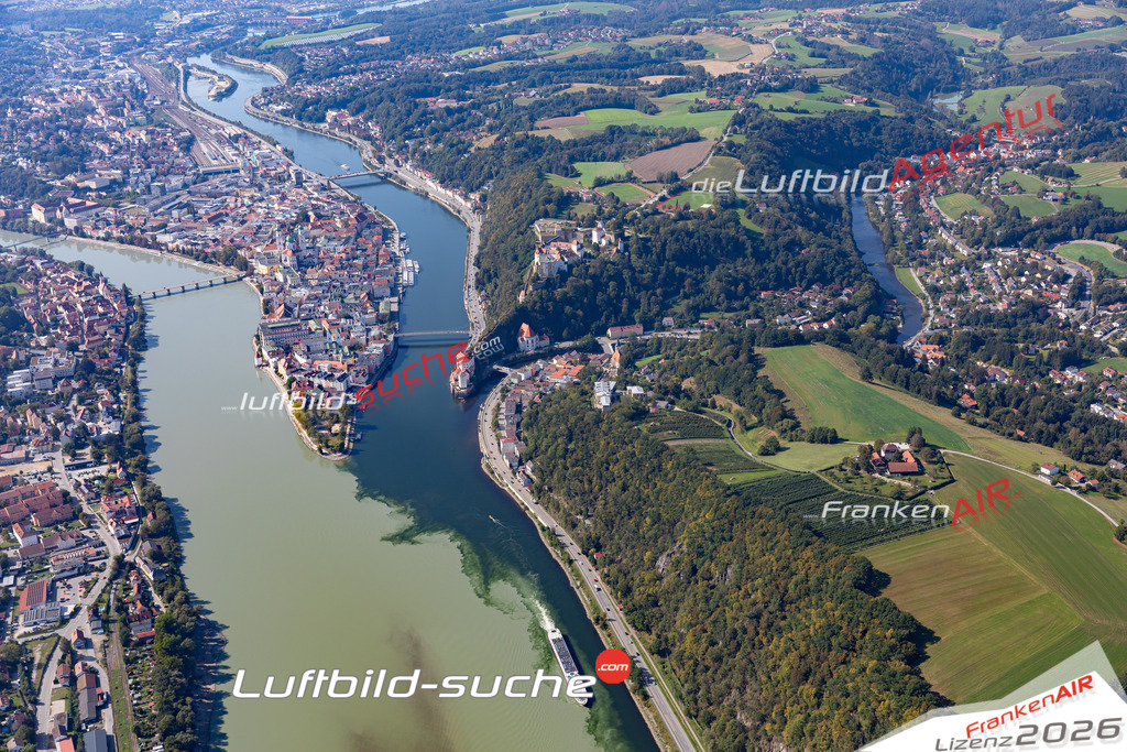 Die Luftbildaufnahme Dreifluesseeck - Passau wurde 2020 mittels Flugzeug (keine Drohne) erstellt. Perfekte Schärfe und Druck- Ergebnisse- Garantiert!
